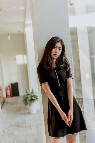 我闪婚了个亿万富翁